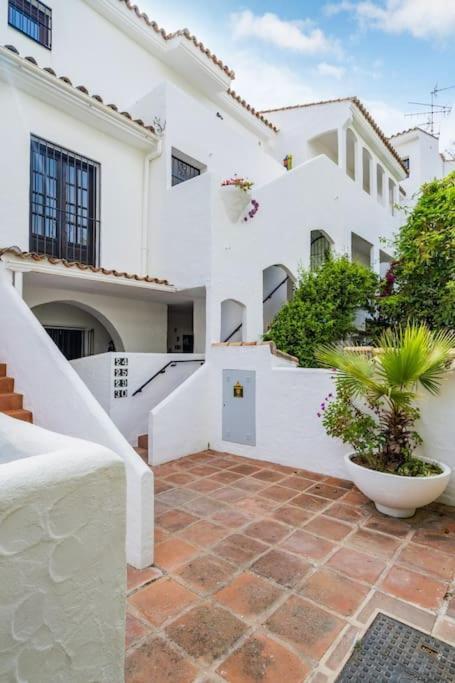 Marina Puerto Banus By Hostlovers Apartamento